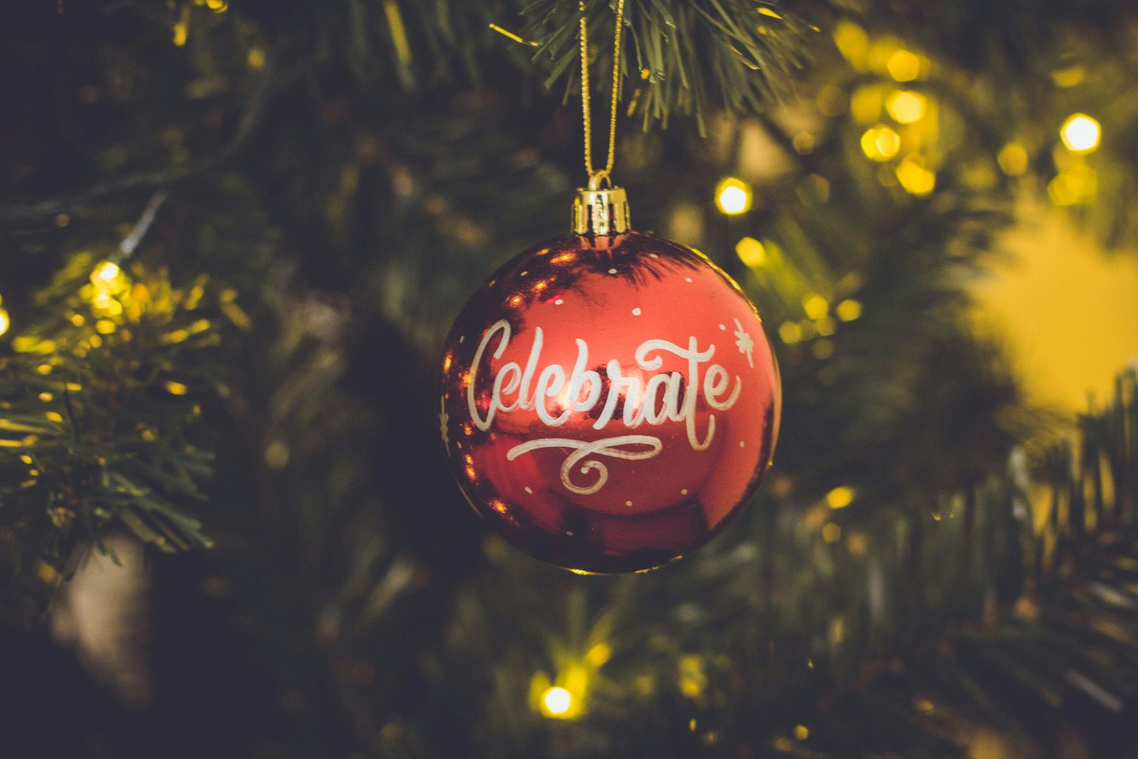 How Christmas Colors and Flavors Create Holiday Magic How Christmas Colors and Flavors Create Holiday Magic